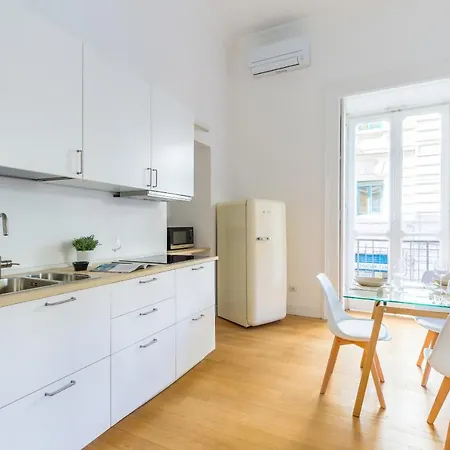 Piazza Amedeo Stylish Apartment By Wonderful Italy Nápoles Exterior foto