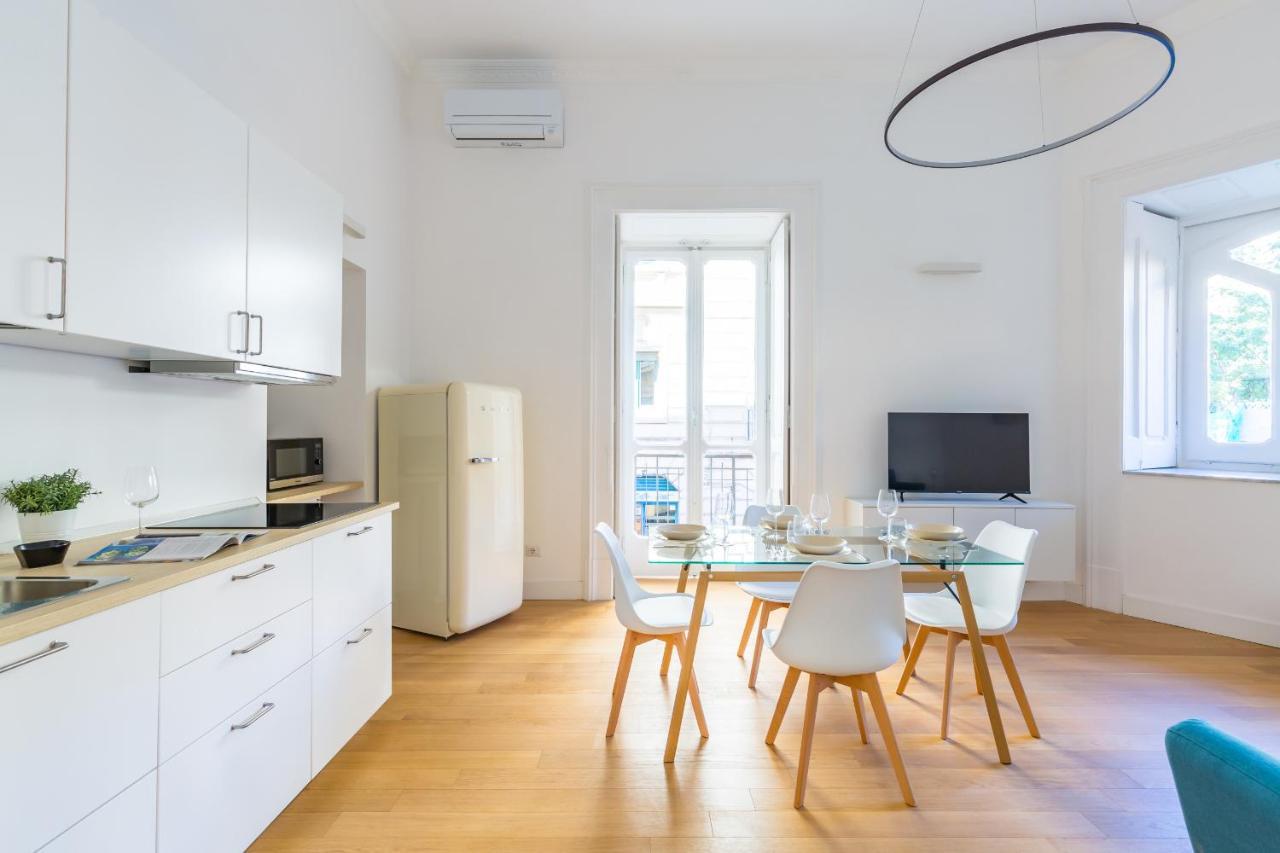 Piazza Amedeo Stylish By Wonderful Italy Apartment