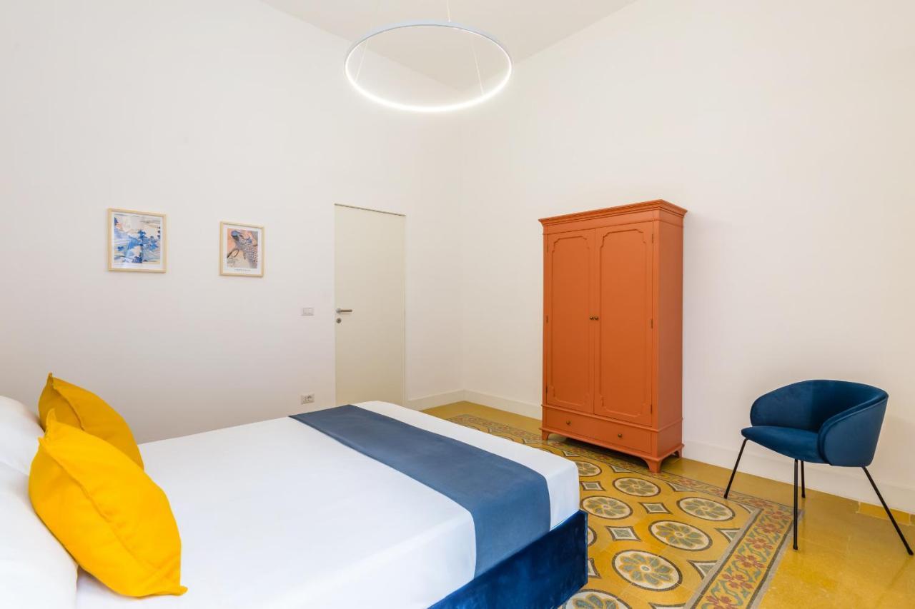 Apartment Piazza Amedeo Stylish By Wonderful Italy